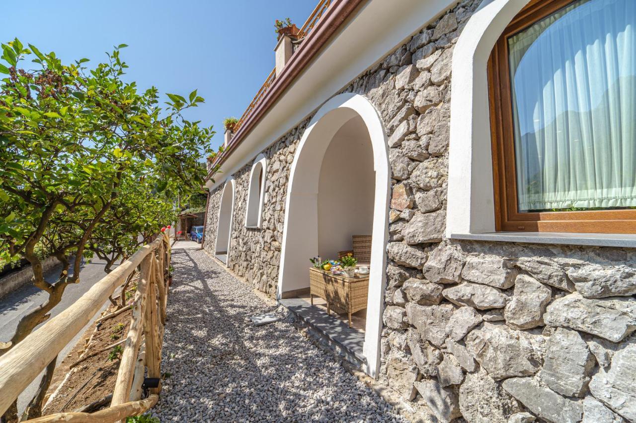 Tra Sole E Limoni Apartments Tramonti Bagian luar foto